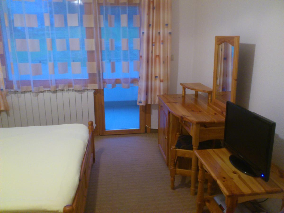 Yagodina Family Hotel Room photo