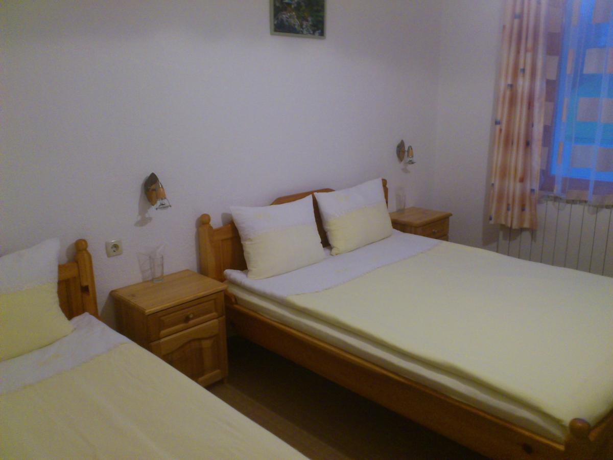 Yagodina Family Hotel Room photo